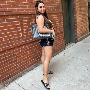 Meet your Posher, Sara jane